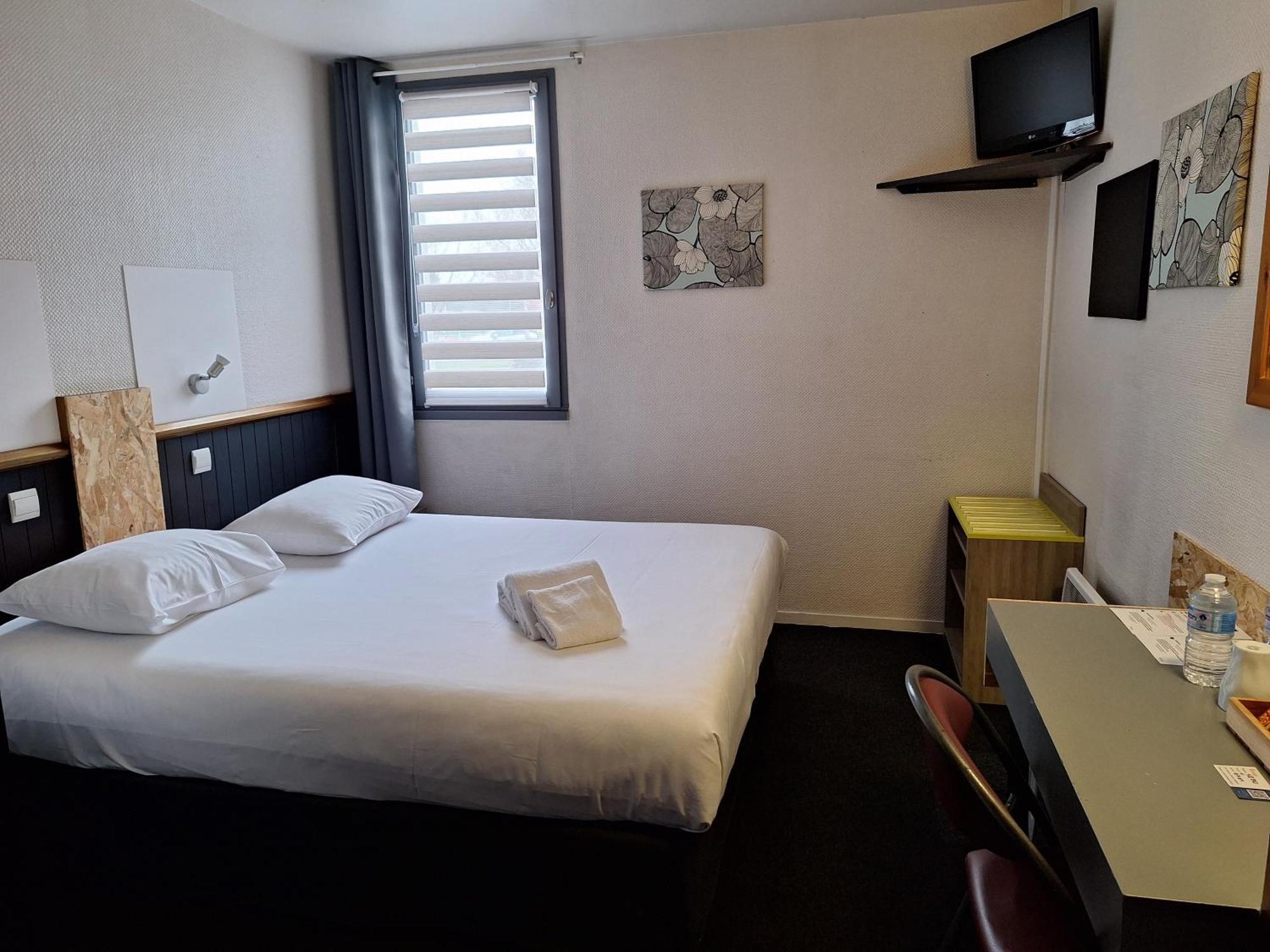 Escale Kennedy Hotell Mérignac Eksteriør bilde