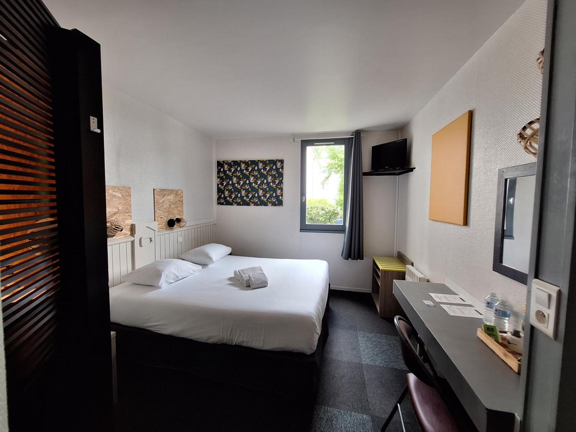 Escale Kennedy Hotell Mérignac Eksteriør bilde