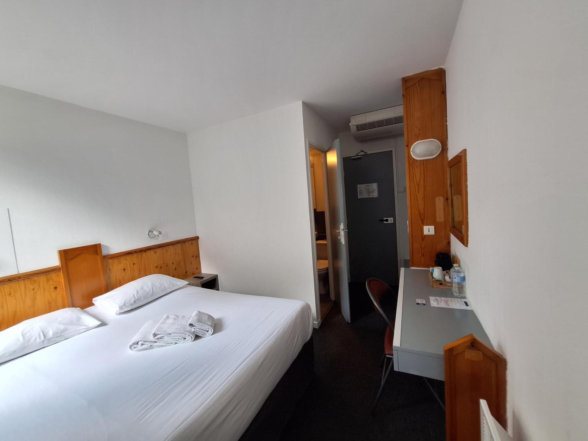 Escale Kennedy Hotell Mérignac Eksteriør bilde