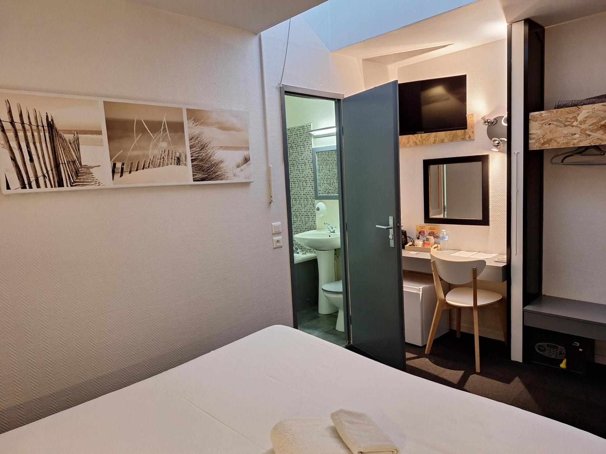 Escale Kennedy Hotell Mérignac Eksteriør bilde