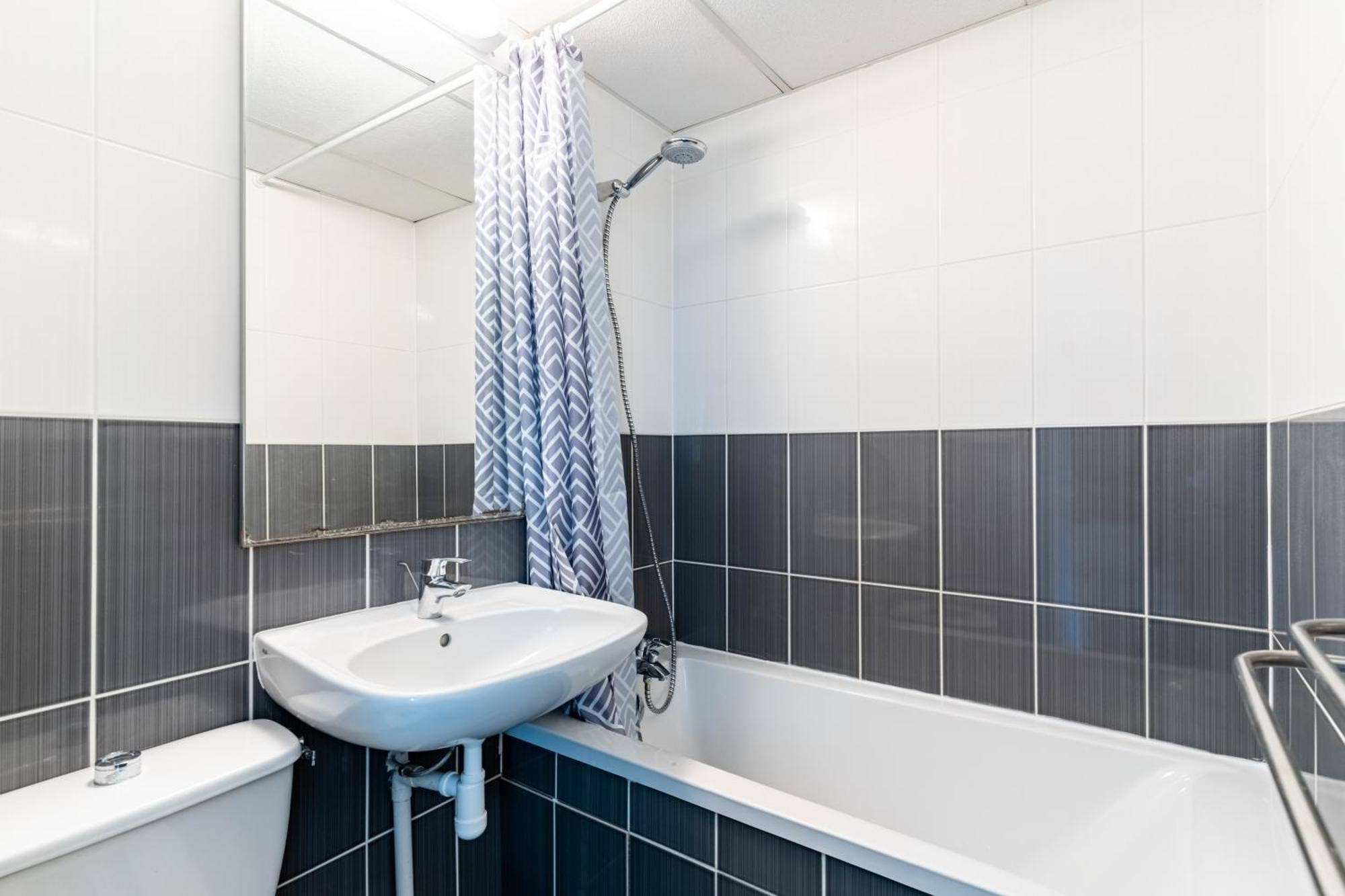 Escale Kennedy Hotell Mérignac Eksteriør bilde