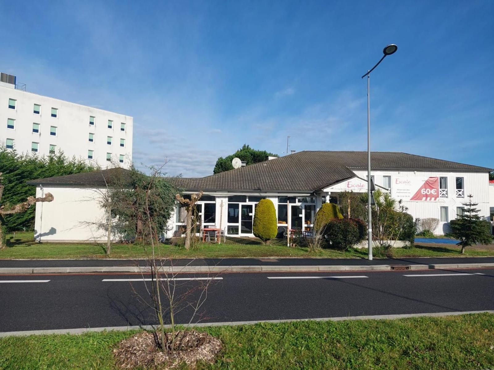Escale Kennedy Hotell Mérignac Eksteriør bilde