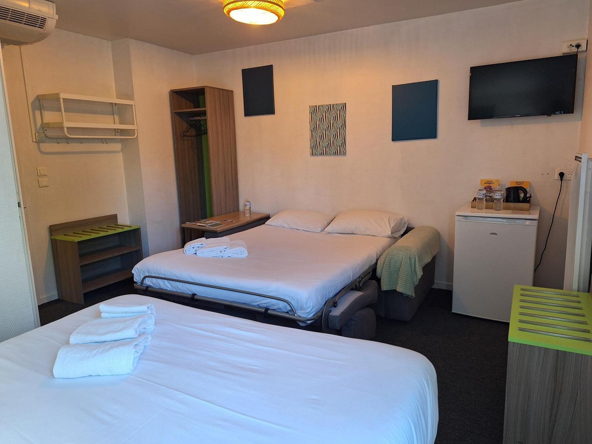 Escale Kennedy Hotell Mérignac Eksteriør bilde