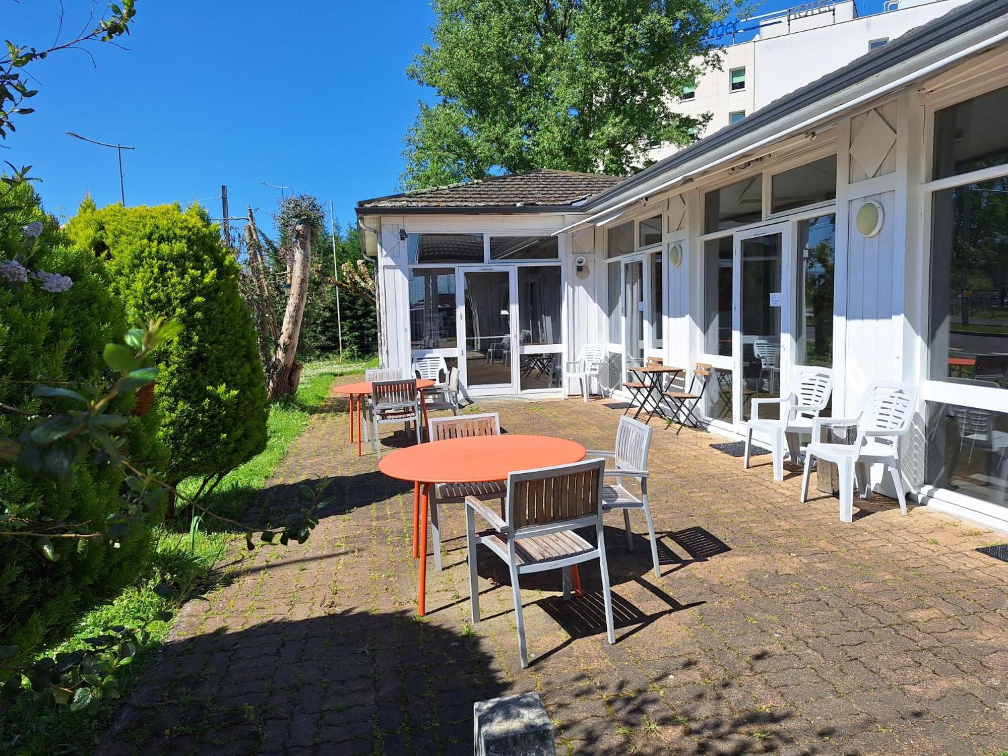 Escale Kennedy Hotell Mérignac Eksteriør bilde